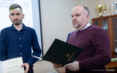 2025-03-21-Nagrodzeni-w-XXIV-EDYCJI-OGÓLNOPOLSKIEGO-KONKURSU-o-dyplom-i-nagrodę-Prezesa-SIMP-fot-Dariusz-Piekut-PB