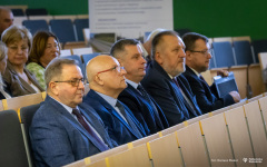 2023.11.15 Najlepsze prace dyplomowe absolwentów studiów wyższych kierunku budownictwo fot.Dariusz Piekut