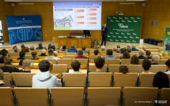 2023.11.15 Najlepsze prace dyplomowe absolwentów studiów wyższych kierunku budownictwo fot.Dariusz Piekut