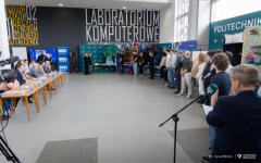 2026-03-18-Niesamowita maszyna-fot-Iryna-Mikhno-PB