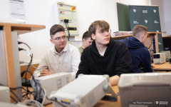 2025-04-29-otwarcie-laboratorium-metrologii-Wydział-Elektryczny-fot-Paweł-Jankowski