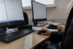 Sala komputerowa oraz studenci, Wydział Inżynierii Zarządzania-PB fot.-Dariusz-Piekut PB 11