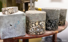 2025-11-26-patent-Sposób-wykonania-asfaltowe-nawierzchni-drogowej-z warstwą-z-betonu-geopolimerowego-prof-Bołtryk-fot-Iryna-Mikhno-PB