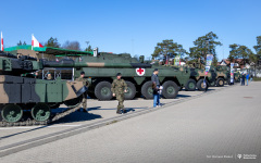 2025-04-04-Politechnika-Białostocka-na-Wojskowych-Targach-Slużby-i-Pracy-fot-Dariusz-Piekut-PB