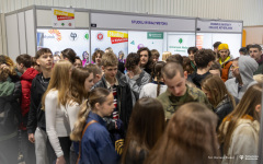 2025-03-07-Salony-maturzystów-Warszawa-fot-Dariusz-Piekut