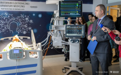 2024.02.29 Otwarcie Laboratorium Elektronicznej Aparatury Medycznej fot.Dariusz Piekut