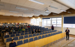 2025-10-28-wyklad-Rola-aktywności-fizycznej-w-długowieczności-fot-Iryna-Mikhno-PB