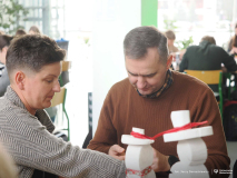 2025-11-28-Przystrajanie-bombek-w-CNK -fot-Jerzy-Doroszkiewicz-PB