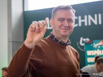 2025-11-28-Przystrajanie-bombek-w-CNK -fot-Jerzy-Doroszkiewicz-PB