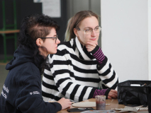 2025-11-28-Przystrajanie-bombek-w-CNK -fot-Jerzy-Doroszkiewicz-PB