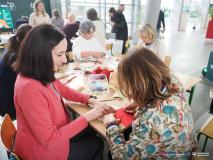 2025-11-28-Przystrajanie-bombek-w-CNK -fot-Jerzy-Doroszkiewicz-PB