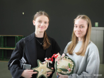 2025-11-28-Przystrajanie-bombek-w-CNK -fot-Jerzy-Doroszkiewicz-PB