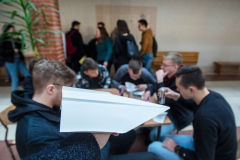 1_Wydzial-Inzynierii-Zarzadzania-PB_Zawody-Red-Bull-Paper-Wings-04-fot.-Maciej-Giedrojc-Juraha_PB