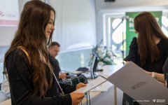 2024-05-16-Wręczenie-podziękowań-najlepszym-studentom-fot-Dariusz-Piekut