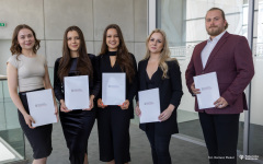 2024-05-16-Wręczenie-podziękowań-najlepszym-studentom-fot-Dariusz-Piekut