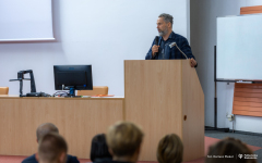 Rozkład jazdy - jak się nie zgubić na studiach - spotkania studentów PB_fot. Dariusz Piekut