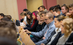 Rozkład jazdy - jak się nie zgubić na studiach - spotkania studentów PB_fot. Dariusz Piekut