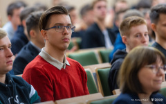 Rozkład jazdy - jak się nie zgubić na studiach - spotkania studentów PB_fot. Dariusz Piekut