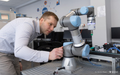 2026-02-11-laboratorium-Przemysł-5.0-fot-Dariusz-PIekut-PB