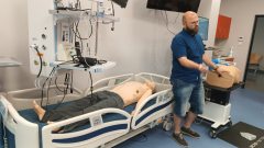 Studenci inżynierii biomedycznej w Centrum Symulacji Medycznych w Białymstoku, fot.  Ż.A.Mierzejewska