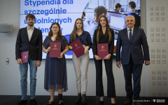2023.12.12 Wręczenia aktów stypendialnych Prezydenta Miasta Białegostoku fot.Dariusz Piekut PB