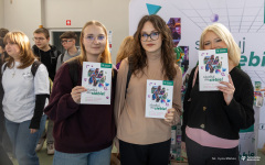 2025-04-10-targi edukacyjne-Pisz-foto-Iryna-Mikhno-PB