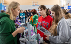 2025-04-10-targi edukacyjne-Pisz-foto-Iryna-Mikhno-PB