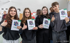 2025-04-10-targi edukacyjne-Pisz-foto-Iryna-Mikhno-PB