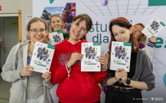 2025-04-10-targi edukacyjne-Pisz-foto-Iryna-Mikhno-PB
