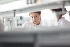 Uczniowie-III-LO-w-Bialymstoku-na-zajeciach-w-laboratoriach-Wydzialu-Budownictwa-i-Nauk-o-Srodowisku_Politechniczna-Siec-VIA-CARPATIA_fot.Pawel_Jankowski-11