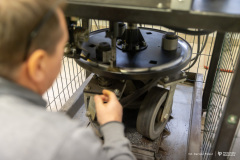 2026-01-15-Urządzenie-do-badania-zużycia-powierzchni-górnych-warstw-nawierzchni-drogowych-fot-Dariusz-Piekut-PB