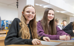 2026-03-09-Warsztaty-dla-uczniów-ze-szkół-w-Siemiatyczach-fot-Dariusz-Piekut-PB