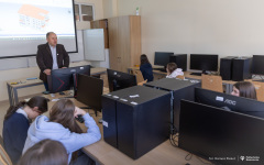 2026-03-09-Warsztaty-dla-uczniów-ze-szkół-w-Siemiatyczach-fot-Dariusz-Piekut-PB