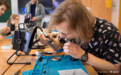 2026-03-24-WE-warsztaty-Technologie-kosmiczne-dla-początkujących-SPwBiałowieży-fot-Iryna-Mikhno-PB