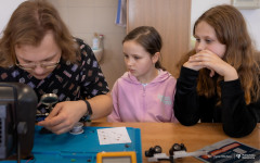 2026-03-24-WE-warsztaty-Technologie-kosmiczne-dla-początkujących-SPwBiałowieży-fot-Iryna-Mikhno-PB