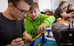 2026-03-24-WE-warsztaty-Technologie-kosmiczne-dla-początkujących-SPwBiałowieży-fot-Iryna-Mikhno-PB