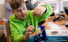 2026-03-24-WE-warsztaty-Technologie-kosmiczne-dla-początkujących-SPwBiałowieży-fot-Iryna-Mikhno-PB