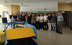 2026-05-12-Wizyta-studentów-w-firmie-SaMASZ-fot-SaMASZ