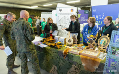 2026-04-17-Wojskowe-targi-służby-i-pracy-fot-Dariusz-Piekut-PB