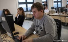 2024-11-28-It-is-English-fot-Dariusz-Piekut