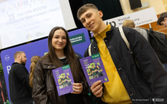 025-03-27-Targi-edukacyjne-w-Augustowie-fot-Dariusz-Piekut-PB