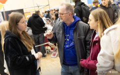 025-03-27-Targi-edukacyjne-w-Augustowie-fot-Dariusz-Piekut-PB