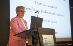 2025-03-20-Certyfikat-Doskonałości-Kształcenia-dla-kierunku-automatyka-i-robotyka-fot-Maciej-Giedrojć-Juraha