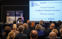 2025-03-20-Certyfikat-Doskonałości-Kształcenia-dla-kierunku-automatyka-i-robotyka-fot-Maciej-Giedrojć-Juraha