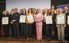 2025-03-20-Certyfikat-Doskonałości-Kształcenia-dla-kierunku-automatyka-i-robotyka-fot-Maciej-Giedrojć-Juraha