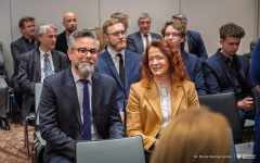 2025-03-20-Certyfikat-Doskonałości-Kształcenia-dla-kierunku-automatyka-i-robotyka-fot-Maciej-Giedrojć-Juraha