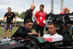 Zespol-Cerber-Motorsport-z-Politechniki-Bialostockiej-na-zawodach-Formula-Student-Romania_-fot.-Cerber-Motorsport-Wydzial-Mechaniczny-PB-16