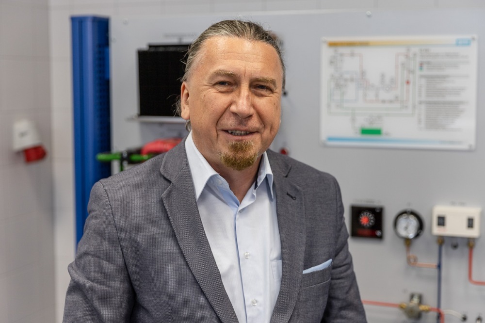 Katedra Techniki Cieplnej Wydziału Mechanicznego Politechniki Białostockiej projektuje ekologiczne pompy ciepła. Studenci kierunku energetyka cieplna poznają najnowsze rozwiązania techniczne