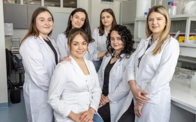 Młodzi biotechnolodzy z Politechniki Białostockiej odkrywają przyszłość nauki w Kole Naukowym Helisa