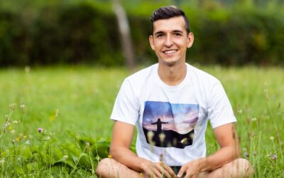 Mateusz Kowalewicz, #kowalpodroznik, pokochał autostop. Student Wydziału Inżynierii Zarządzania PB łączy studia z podróżami